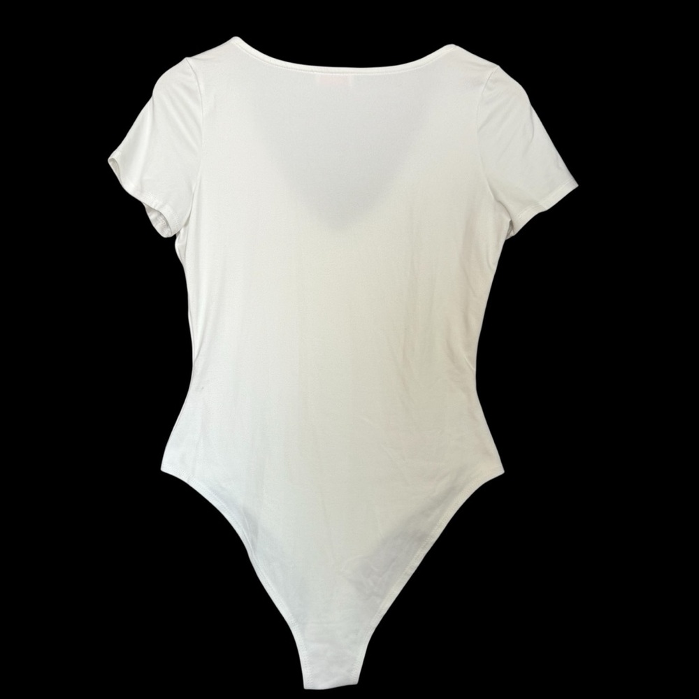 Pink Lily V-Neck Bodysuit - Picture 6 of 7
